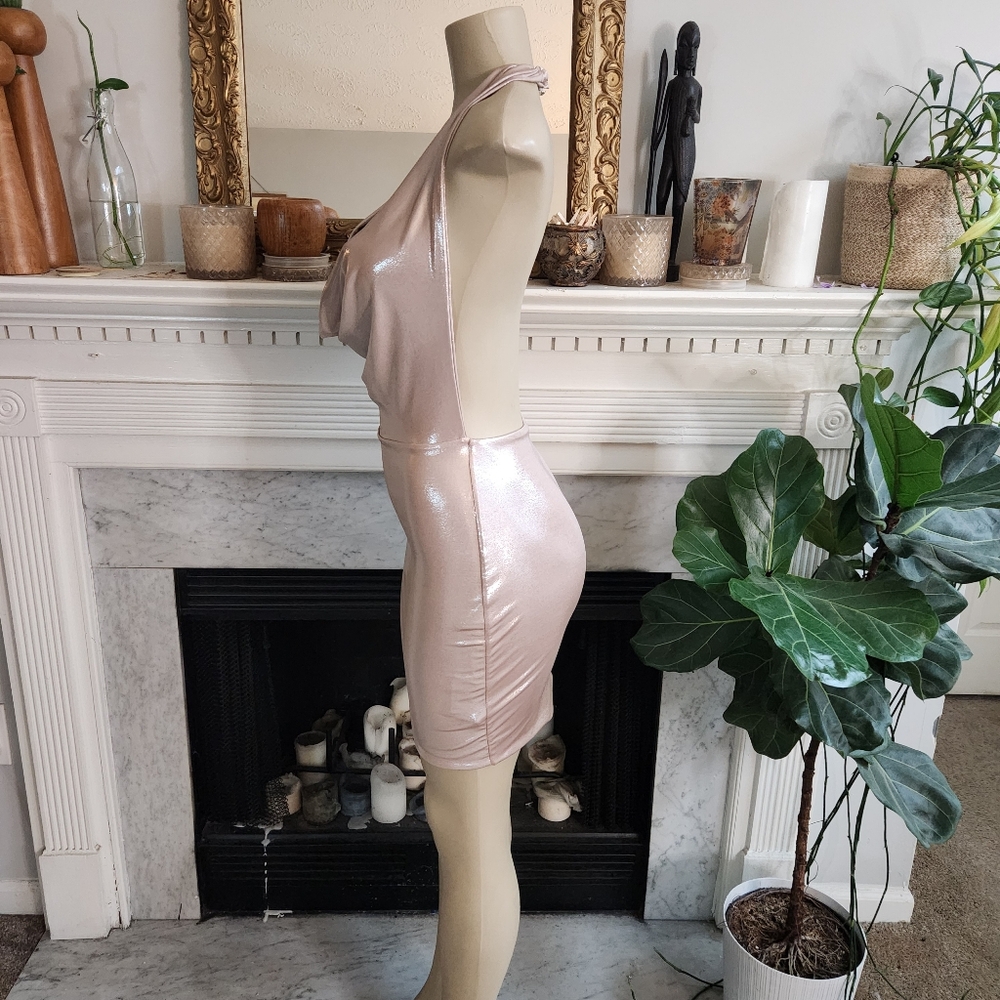Club L London Gold Mini Halter Dress Size 6 Stretch Metallic Backless Glamoratti - Picture 3 of 15